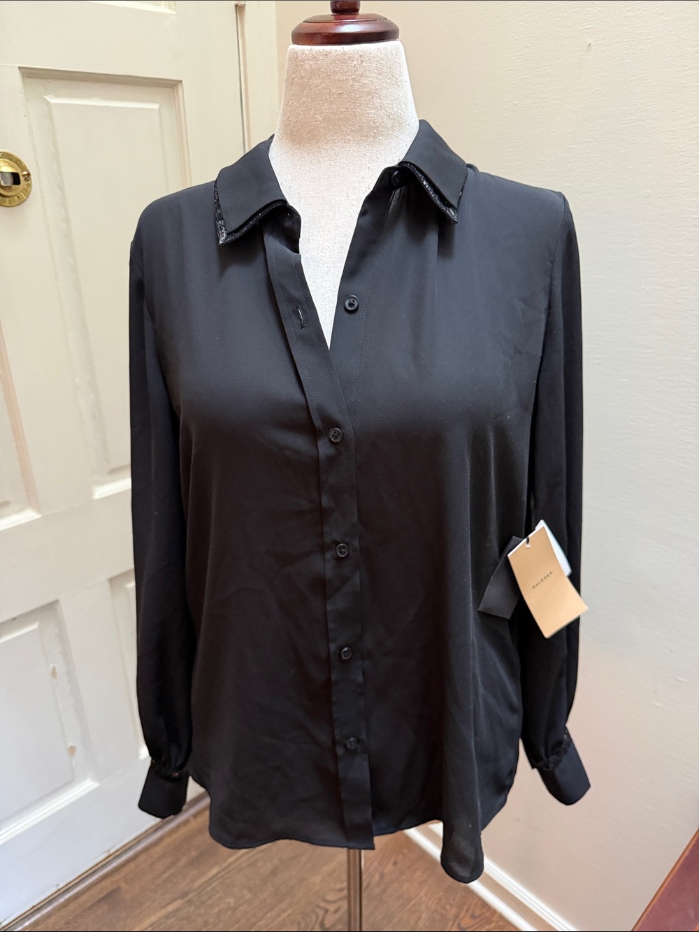 Halogen Black Button-Front Blouse with Shimmer Collar Trim